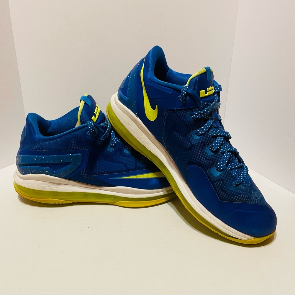 Nike Air Max LeBron 11 Youth size 7 Low Sprite Sneakers Shoes Midtop Basketball